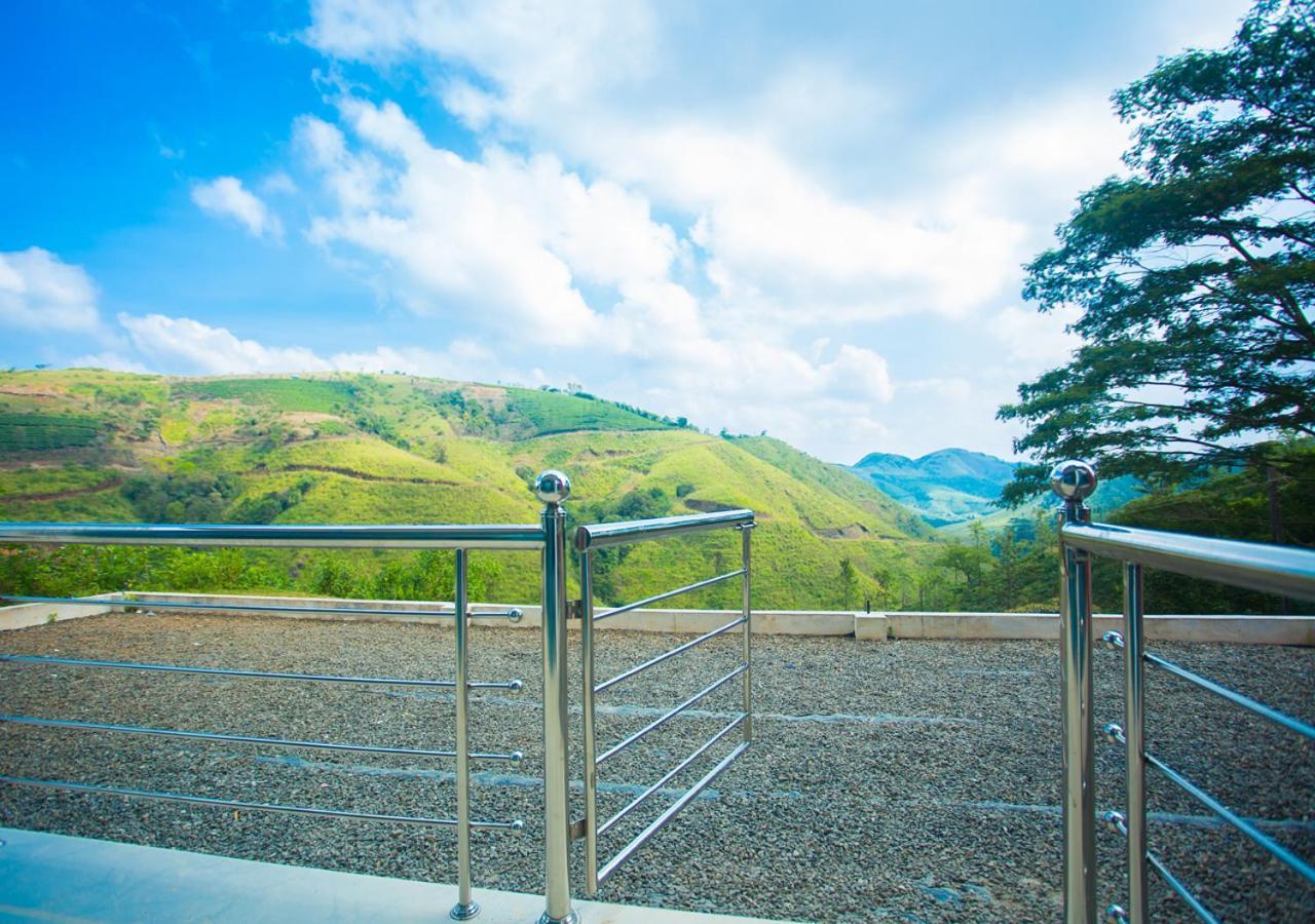 Hidden Valley Hill View Cottage Vagamon By Voye Homes Buitenkant foto