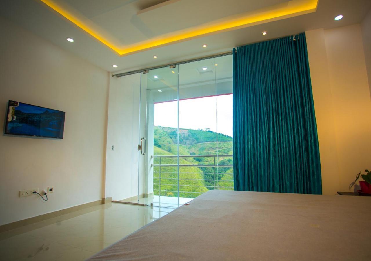 Hidden Valley Hill View Cottage Vagamon By Voye Homes Buitenkant foto