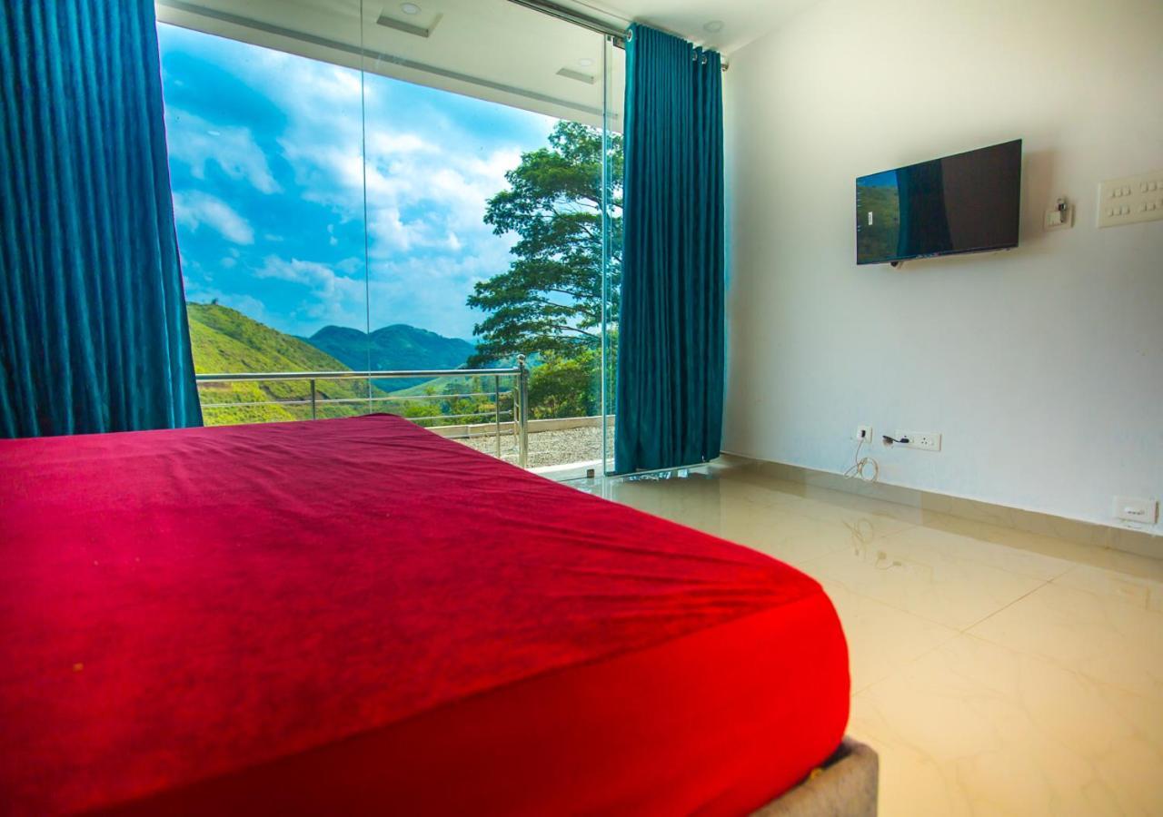 Hidden Valley Hill View Cottage Vagamon By Voye Homes Buitenkant foto